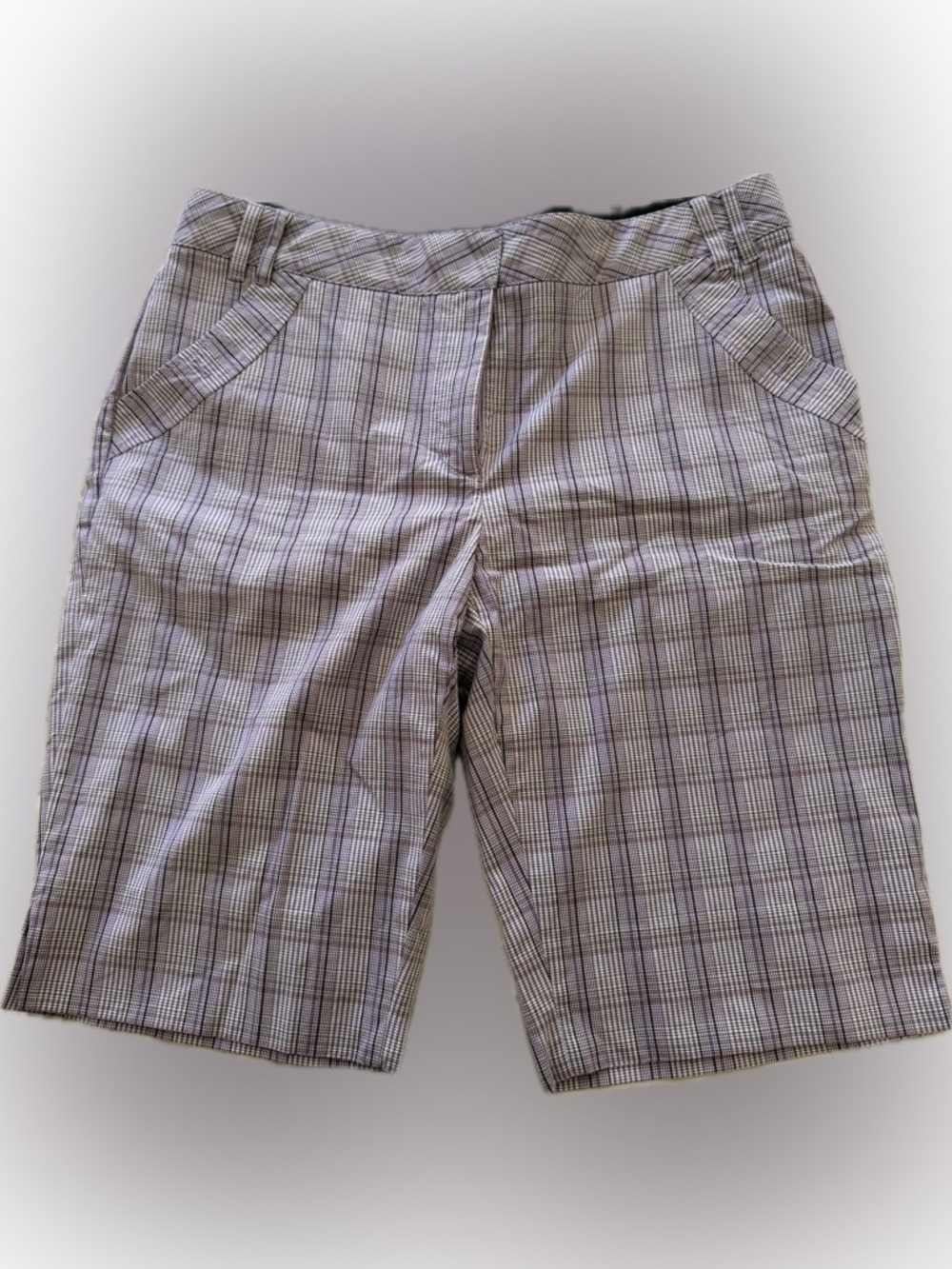 Women’s Cutter and Buck purple gray plaid golf bermuda shorts 12 preppy EUC 💜